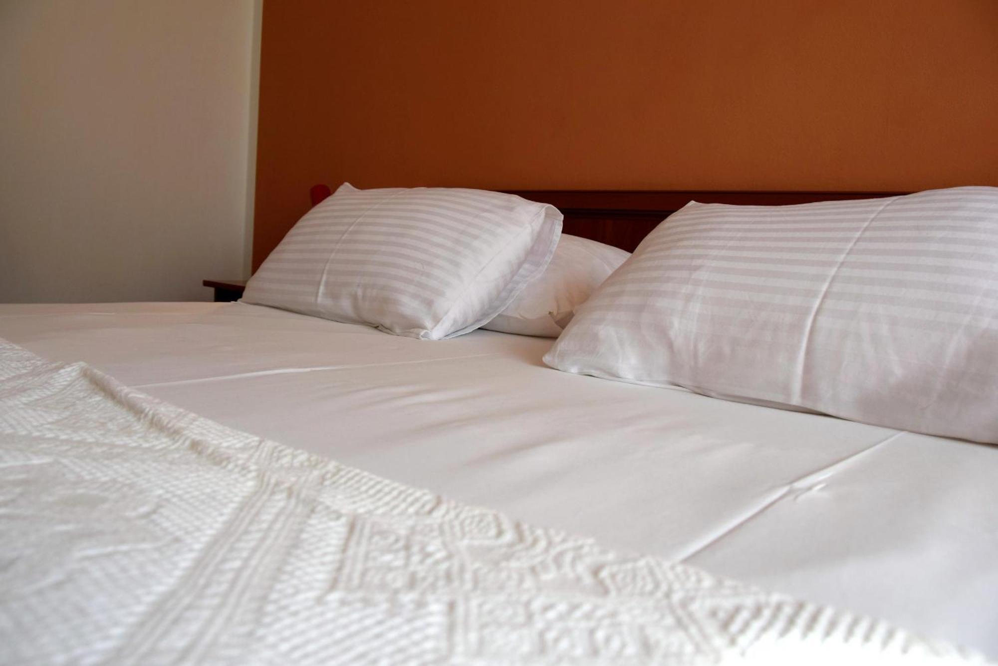 Miramar Apartments Banjol 외부 사진